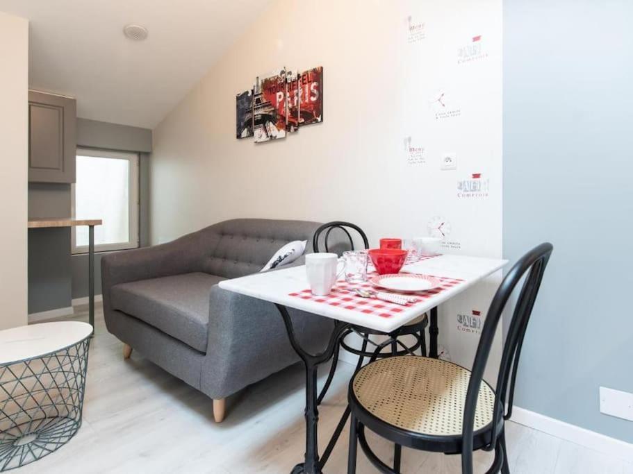Le Paris Eiffel - Appartement Cosy En Plein Centre Bourgoin-Jallieu Eksteriør billede